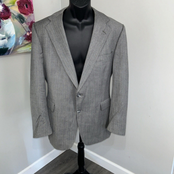 Signals From Donald Brooks 42R Grey Herringbone Two Button Vented Jacket - Picture 2 of 8